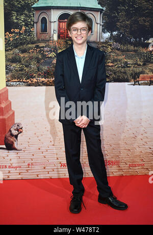 Köln, Deutschland. 20. Juli 2019. Der Schauspieler Manuel Santos Gelke (Otto) kommt auf die Premiere des Films 'Benjamin Blümchen'. Quelle: Henning Kaiser/dpa/Alamy leben Nachrichten Stockfoto