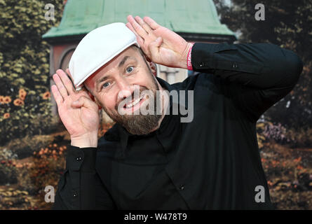 Köln, Deutschland. 20. Juli 2019. Der Musiker Bürger Lars Dietrich kommt zur Premiere des Kinofilms "Benjamin Blümchen". Quelle: Henning Kaiser/dpa/Alamy leben Nachrichten Stockfoto