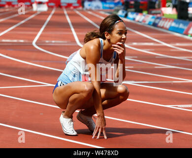 London, Großbritannien. 20. Juli 2019. LONDON, ENGLAND. 20. Juli: Katarina Johnson-Thompson (GBR) nach 200 m Frauen während des Tages eine der Muller Geburtstag Spiele in London Stadion am 20. Juli 2019 in London, England. Credit: Aktion Foto Sport/Alamy leben Nachrichten Stockfoto