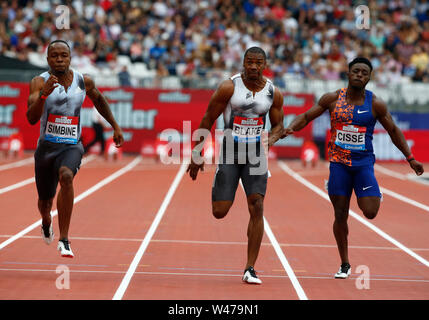 London, Großbritannien. 20. Juli 2019. LONDON, ENGLAND. Juli 20: L-R Akani Simbine (RSA) und Yohan Blake (Jam) und Arthur Cisse (CIV) konkurrieren in 100 m Men's Final während des Tages eine der Muller Geburtstag Spiele in London Stadion am 20. Juli 2019 in London, England. Credit: Aktion Foto Sport/Alamy leben Nachrichten Stockfoto