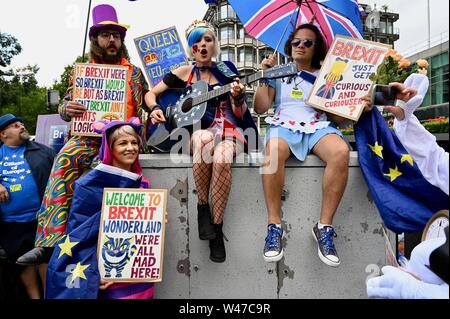 Madeleina Kay, EU-Supergirl. März für den Wandel. Nein zu Boris. Ja zu Europa. Anti-Brexit Protest, London. Großbritannien Stockfoto