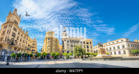 Blick auf die Plaza de las Tendillas im Stadtzentrum von Cordoba. Andalusien, Spanien Stockfoto