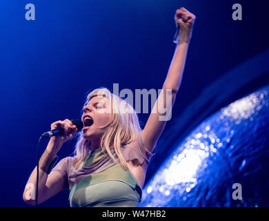 Norwegische Sängerin/Songwriterin Aurora (Aurora Aksnes) live, Latitude Festival, henham Park, Suffolk, Großbritannien, 20. Juli 2019 Stockfoto