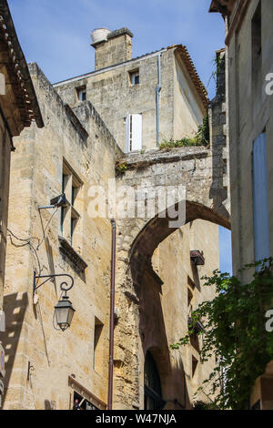 Das alte Dorf von Saint Emilion, eines der von der Unesco zum Weltkulturerbe erklärt, Frankreich Stockfoto