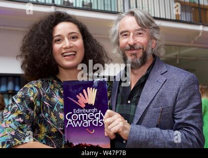 Edinburgh, Großbritannien, 25. August 2018: Gewinner des Edinburgh Comedy Award Rose Matafeo mit Schauspieler und Schauspieler Steve Coogan. Credit: Terry Murden, Alamy Stockfoto