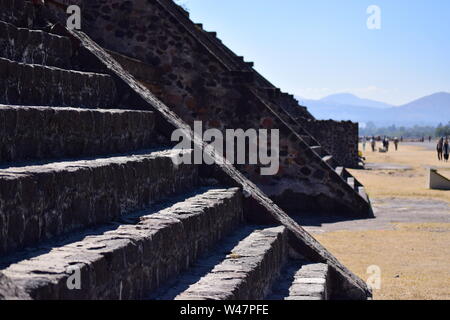 San Juan Teotihuacan. "Der Ort, wo Götter" erstellt wurden. Antike archäologische Komplex, einst blühende als präkolumbianische Stadt. Stockfoto