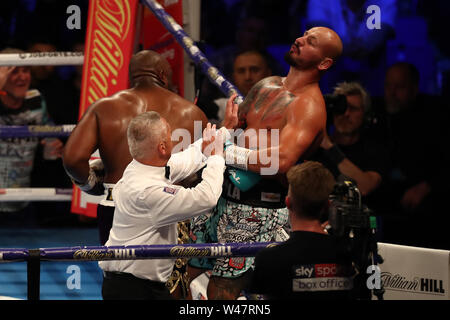 20. Juli 2019, die Arena 02, London, England; Heavyweight Boxing, WBC endgültige Eliminator, Whyte versus Rivas; Auf der undercard, Derek Chisora klopft, Artur Szpilka Stockfoto