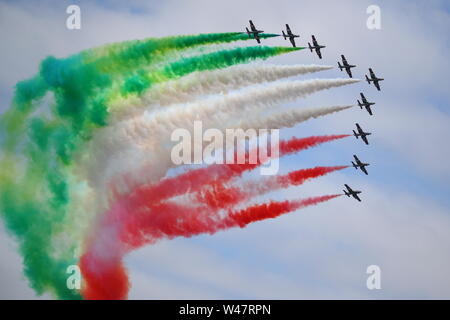 Fairford, England. Juli 2019 20. Frecce Tricolori angezeigt ihren bunten Routine der RIAT Air Show in Fairford. © Uwe Deffner/Alamy leben Nachrichten Stockfoto