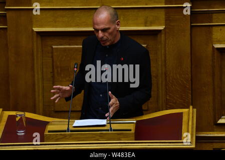 Athen, Griechenland. 20. Juli 2019. Yanis Varoufakis, Führer der Mera 25 während seiner Rede im Parlament. Credit: Dimitrios Karvountzis/Pacific Press/Alamy leben Nachrichten Stockfoto