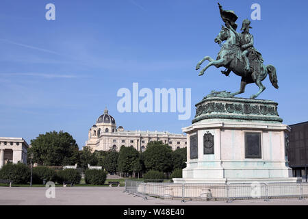 Reiterstandbild von Erzherzog Karl am Heldenplatz in Wien, Österreich Stockfoto