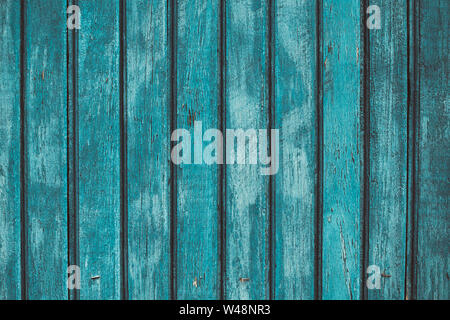 Schäbig gestreifte Holzzaun. Dunkel Grün und Blau Oberfläche von Hartholz. Holz Muster, Plank gemalt, Eiche dreckigen Tisch. Vintage Retro Holz Bretter. Stockfoto