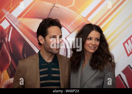Rom - Evangeline Lilly und Paul Rudd beachtet bei der Vorstellung des 'Ant Mensch und Wespe" in Rom Stockfoto