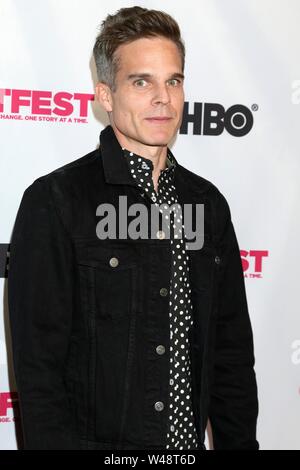 Greg Rikaart in der Ankunftshalle von Premiere auf der 2019 LGBTQ Outfest Los Angeles Film Festival, TCL Chinese Theatre (ehemals Grauman's), Los Angeles, CA, 20. Juli 2019 ZU VERKAUFEN. Foto von: Priscilla Grant/Everett Collection Stockfoto
