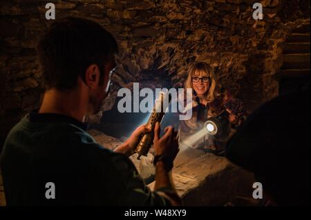 MAGGIE CIVANTOS und JON PLAZAOLA in LA PEQUEÑA SUIZA (2019), unter der Regie von KEPA SOJO. Credit: Nadie es perfecto/Stopline Filme/Kuttuna Filmak/TVE/Album Stockfoto