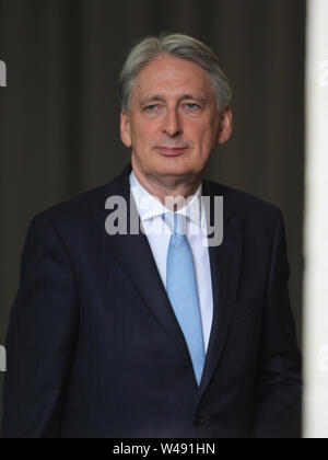 London, UK, 21. Juli 2019. Philip Hammond Chancellor of the Exchequer sah, wie er die BBC verließ, nachdem er live in der Andrew Marr Show ankündigte, dass er zurücktreten werde. Stockfoto