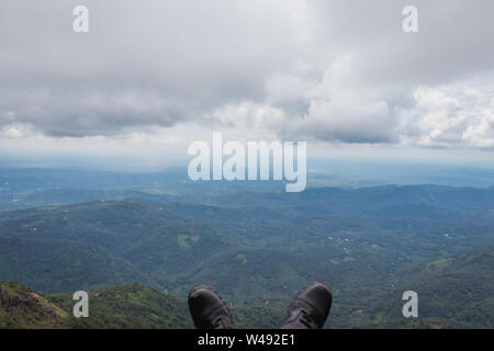 Dieses Bild zeigt die menschliche Liebe gegenüber der Natur. Der Gedanke an ein Explorer, die wirklich die die Natur lieben. Bild an Vagamon kerala Indi genommen Stockfoto