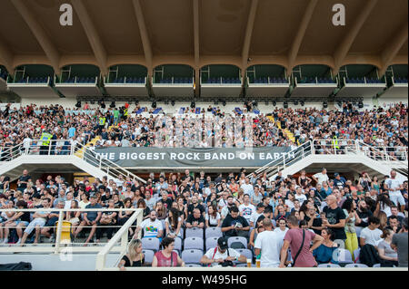 Florenz, Italien - 2018, Juli 21: Publikum im Stadion Zuschauertribünen während der "Rockin' 1000 - That's Live". Stockfoto