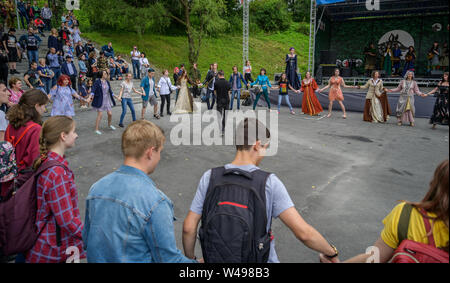 Wladiwostok, Russland - Juli 20, 2019: Festival auf das Spiel und eine Reihe von Büchern der Serie Witcher. Stockfoto