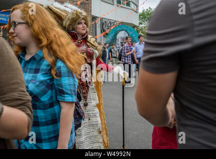 Wladiwostok, Russland - Juli 20, 2019: Festival auf das Spiel und eine Reihe von Büchern der Serie Witcher. Stockfoto