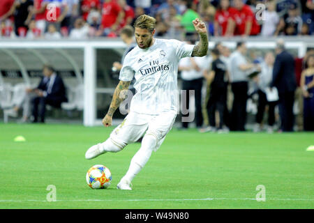 Houston, Texas, USA. 20. Juli 2019. Real Madrid CF Verteidiger Sergio Ramos (4) vor der internationalen Champions Cup Fußball-Match zwischen Real Madrid CF und FC Bayern München bei NRG Stadion in Houston, TX am 20. Juli 2019. Credit: Erik Williams/ZUMA Draht/Alamy leben Nachrichten Stockfoto