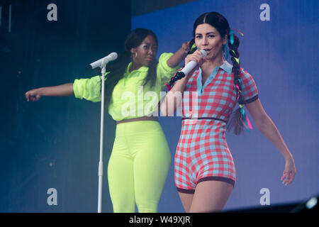 Southwold, UK. 20. Juli 2019. Marina und die Diamanten führen Sie leben auf der Bühne des Henham Park während der Latitude Festival, Southwold, Suffolk. Credit: SOPA Images Limited/Alamy leben Nachrichten Stockfoto