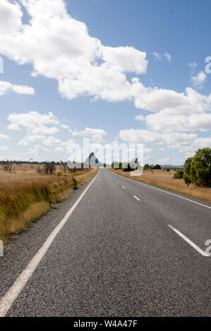 Die Peak-Downs Highway verbindet die landwirtschaftliche Stadt von Clermont und Mackay Stadt an der Ostküste, eine Entfernung von 285 km in Queensland, Australien. Th Stockfoto