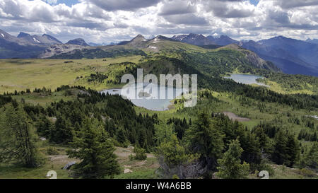 Vögel Auge Ansicht der Kanadischen Rockies Stockfoto