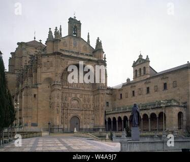 IGLESIA del Convento de San Esteban - SIGLO XVI-ESTILO PLATERESCO. Autor: JUAN DE ALAVA. Lage: Convento de San Esteban. Spanien. SAN ESTEBAN MARTIR. Stockfoto