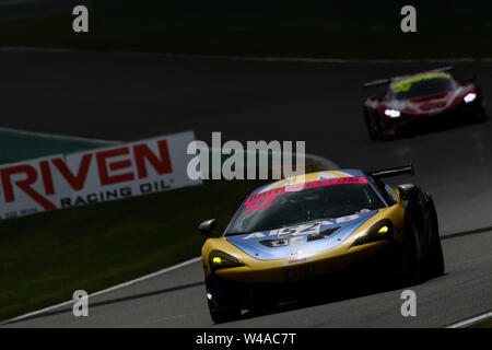 Stavelot, Belgien. 21. Juli, 2019. Alfab Racing McLaren 570 S GT4 mit Fahrer Erik Behrens & Daniel Roos während der britischen GT-Meisterschaft Runde 7 Spa-Francorchamps an der Rennstrecke Spa-Francorchamps, Stavelot, Belgien am 21. Juli 2019. Foto von Jurek Biegus. Credit: UK Sport Pics Ltd/Alamy leben Nachrichten Stockfoto