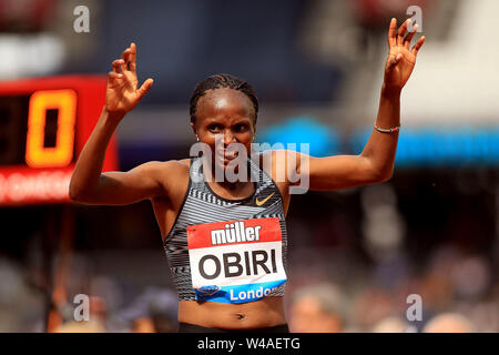 London, Großbritannien. 21. Juli, 2019. Helen Obiri von Kenia feiert Sieg 5000 m bei den Frauen. Muller Geburtstag Spiele 2019, London Grand Prix an der London Stadium, Queen Elizabeth Olympic Park in London am Sonntag, den 21. Juli 2019. Dieses Bild dürfen nur für redaktionelle Zwecke verwendet werden. Redaktionelle Verwendung nur. pic von Steffan Bowen/Andrew Orchard sport Fotografie/Alamy Live news Credit: Andrew Orchard sport Fotografie/Alamy leben Nachrichten Stockfoto