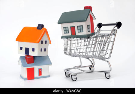 Modell Haus Spardose Stockfoto Bild 14700320 Alamy