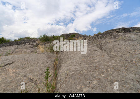 Große Granit Canyon. Dorf Aktove. In der Ukraine. Schöne Landschaft Stockfoto