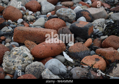 Vom Meer abgenutzte Steine Stockfoto