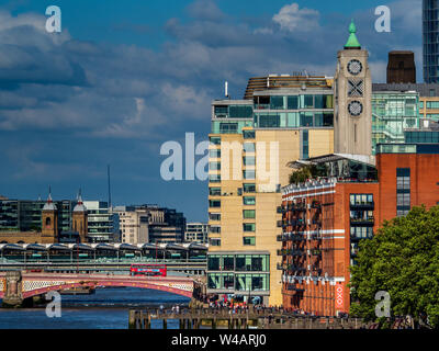 Oxo Tower London and Sea Containers Building - London South Bank Stadtbild Skyline Stockfoto