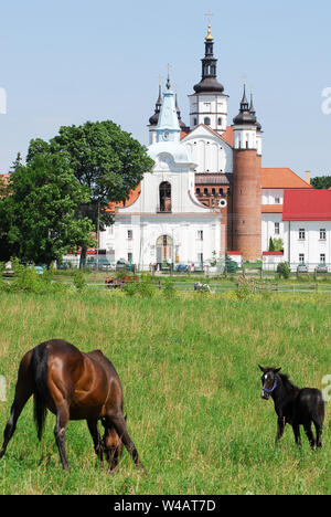 Barocke Gate-Belltower unterstützungspfeiler im XVII Jahrhundert und Renaissance Suprasl orthodoxe Kloster von der Verkündigung gegründet im XV Jahrhundert in Suprasl, Po Stockfoto