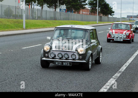 Fleetwood Festival der Transport - Straßenbahn Sonntag 2019 M 121 WKS mini Oldtimer und Autos die Classic Car Show in Lancashire, UK besuchen Stockfoto