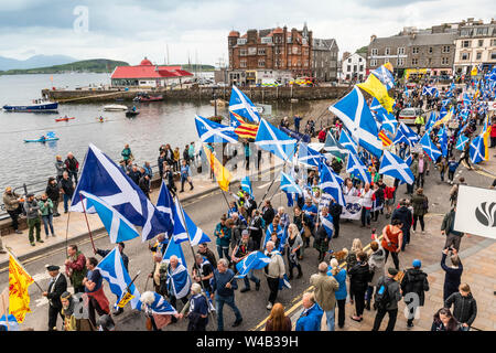 Oban, alle unter einem Banner Unabhängigkeit März - 2019 Stockfoto