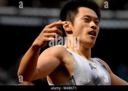 London, Großbritannien. 21. Juli, 2019. Xie Zhenye von China feiert nach den Herren 200 m-Finale bei Muller Geburtstag Spiele in London Stadion in London, Großbritannien, am 21. Juli 2019. Credit: Alberto Pezzali/Xinhua/Alamy leben Nachrichten Stockfoto