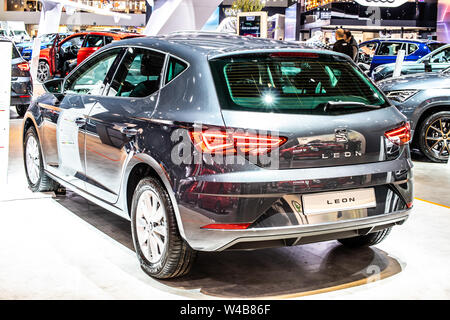 Brüssel, Belgien, Jan 2019: Seat Leon, Brüsseler Motor Show, dritte Generation, Typ 5F, Limousine Kleinwagen von Spanischen Sitz produziert Stockfoto