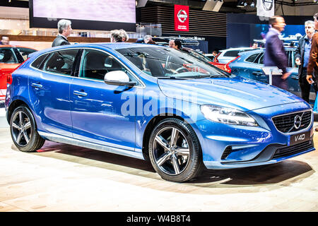 Brüssel, Belgien, Jan 2019 blauen Volvo V40 Kombi, Brüsseler Motor Show, 1. gen Facelift, kleinen Familie von schwedischen Volvo Car hergestellt Stockfoto