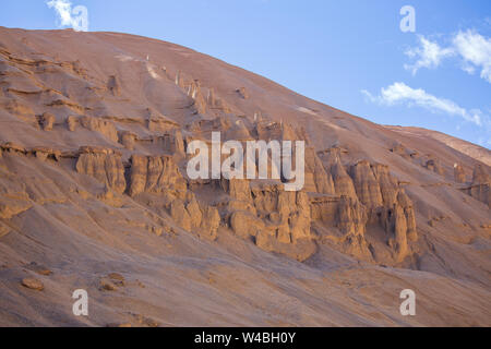 Himalayan Mountain Landschaft entlang Leh nach Manali Highway in Indien. Majestätischen Rocky Mountains im indischen Himalaya Ladakh, Jammu und Kaschmir, Ind Stockfoto