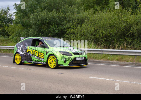 2010 Green Ford Focus RS; ein Festival des Verkehrs statt in der Küstenstadt Fleetwood, Lancashire, Großbritannien Stockfoto