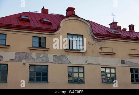 Uppsala, Schweden - 21. Juni 2019: alt und abgenutzt Abriss Haus in Uppsala Stockfoto