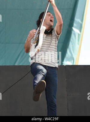 Kalifornien, USA. 21. Juli, 2019. Die Amerikaner lehnt - Mike Kennerty führt während der Vans Warped Tour 25. Jahrestag am 21. Juli 2019 in Mountain View, Kalifornien. Credit: MediaPunch Inc/Alamy leben Nachrichten Stockfoto