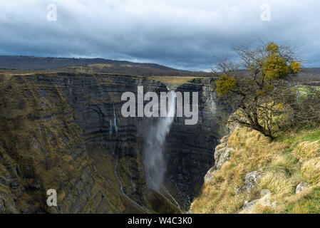 Salto del Nervion Wasserfall, nördlich von Spanien Stockfoto