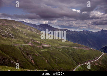 Die Landschaft der Alpen, seinen Seen und Sport, die Sie in die totale Entspannung in der Schönheit der gleichen Orte eingetaucht üben können, Erbe Stockfoto