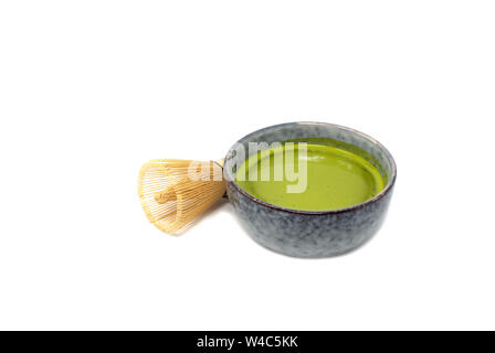 Matcha Tee Pulver, auf weißem Hintergrund Stockfoto