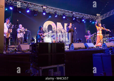 Corinne Drewery mit Swing Out Sister auf der Bühne 2, Tag 1, der OnBlackheath Music Festival 2019 Stockfoto