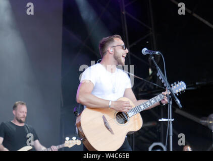 James Morrison auf der Hauptbühne am Tag 1 der OnBlackheath Music Festival 2019 Stockfoto