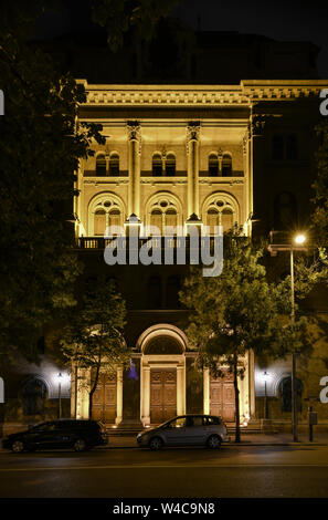 Hauptgericht von Budapest, alten Eingang Stockfoto